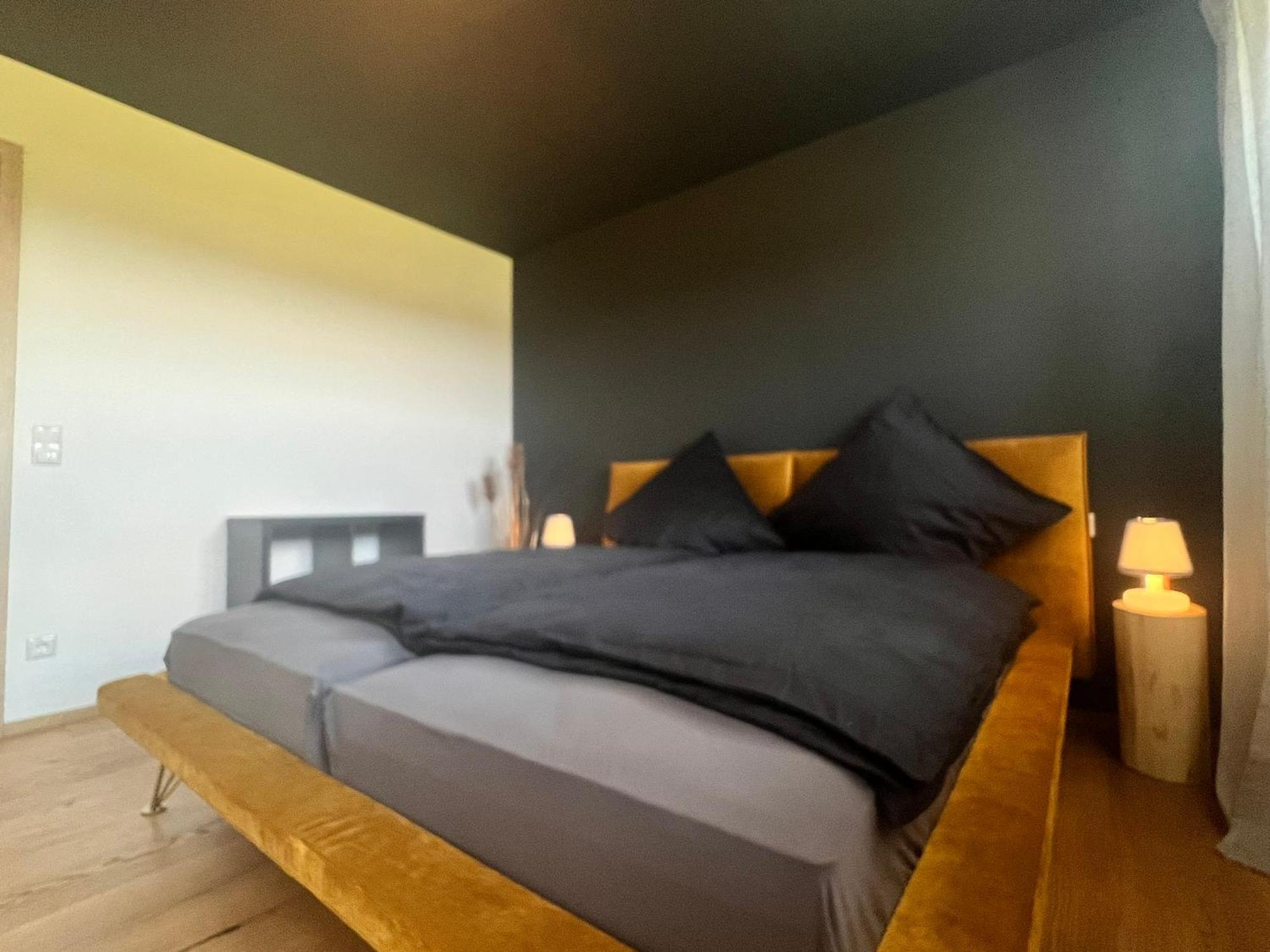 Stay Nice Apartments Dorfen Naehe Muenchen Jacuzzi Grillkota 75 Zoll Tv Exteriör bild