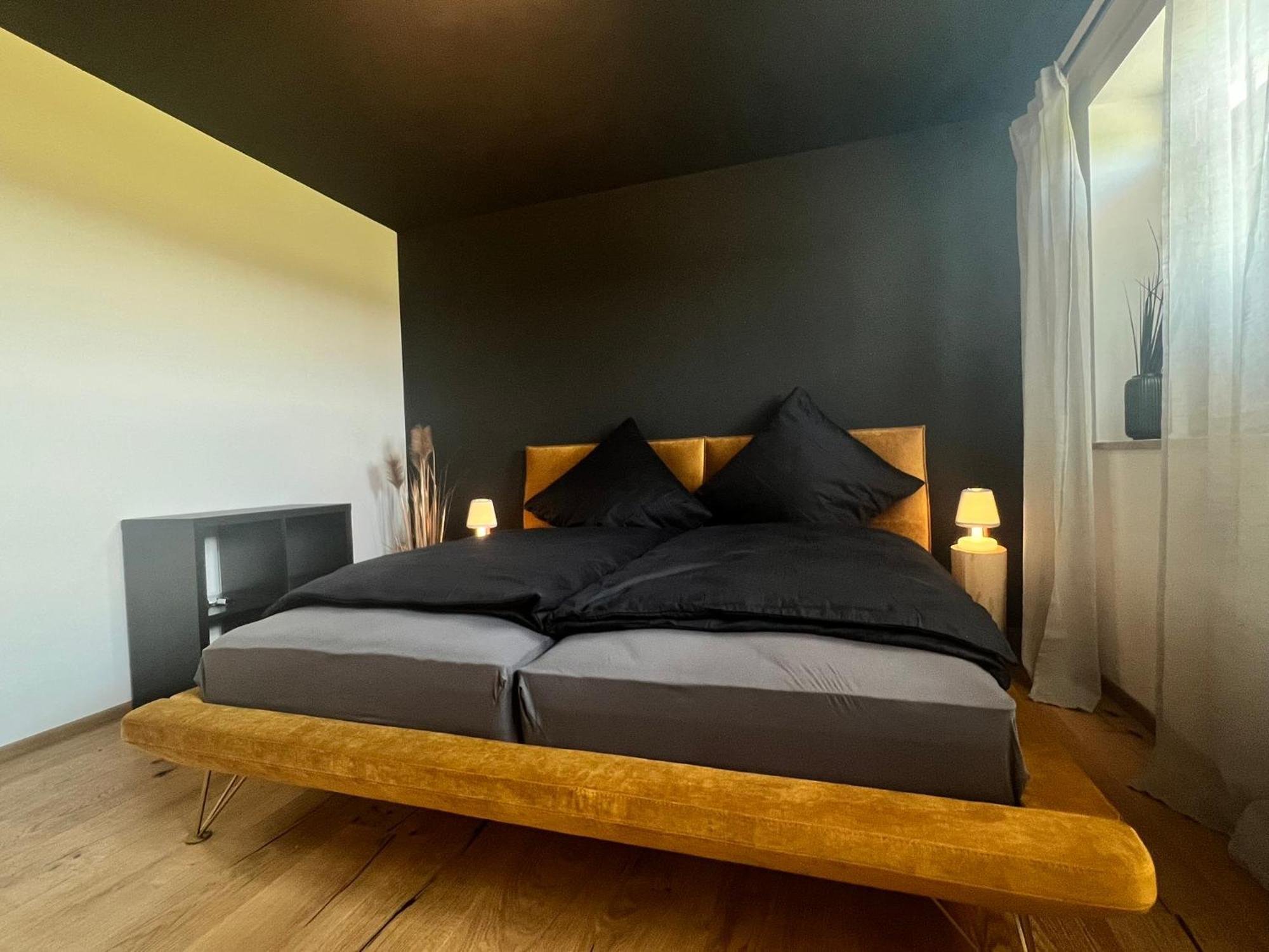 Stay Nice Apartments Dorfen Naehe Muenchen Jacuzzi Grillkota 75 Zoll Tv Exteriör bild