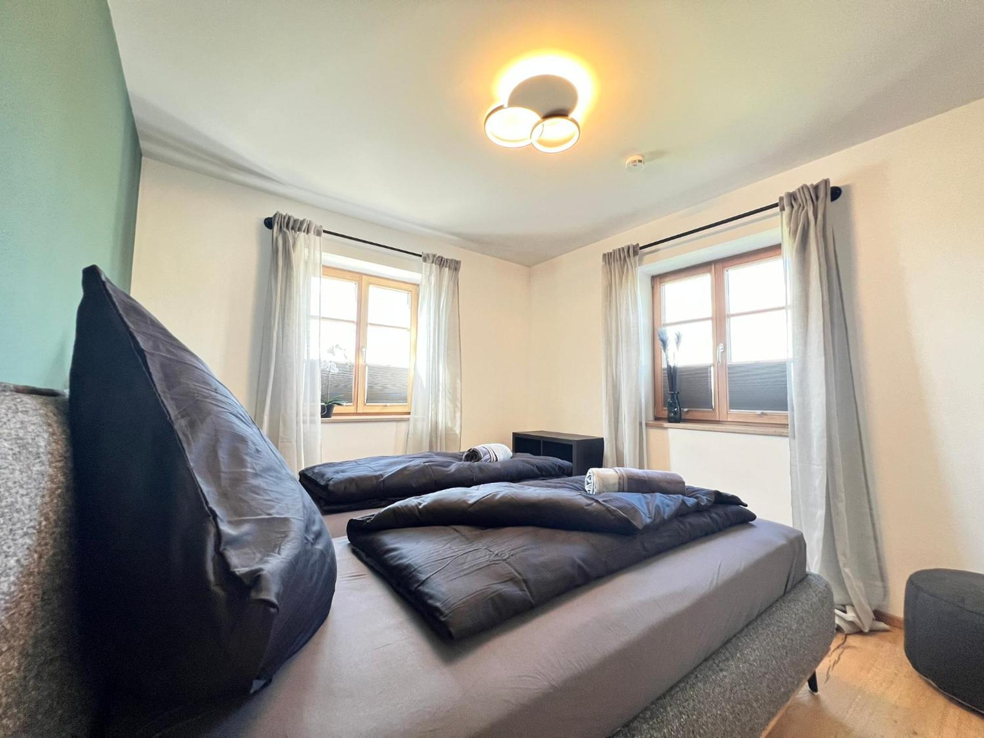 Stay Nice Apartments Dorfen Naehe Muenchen Jacuzzi Grillkota 75 Zoll Tv Exteriör bild