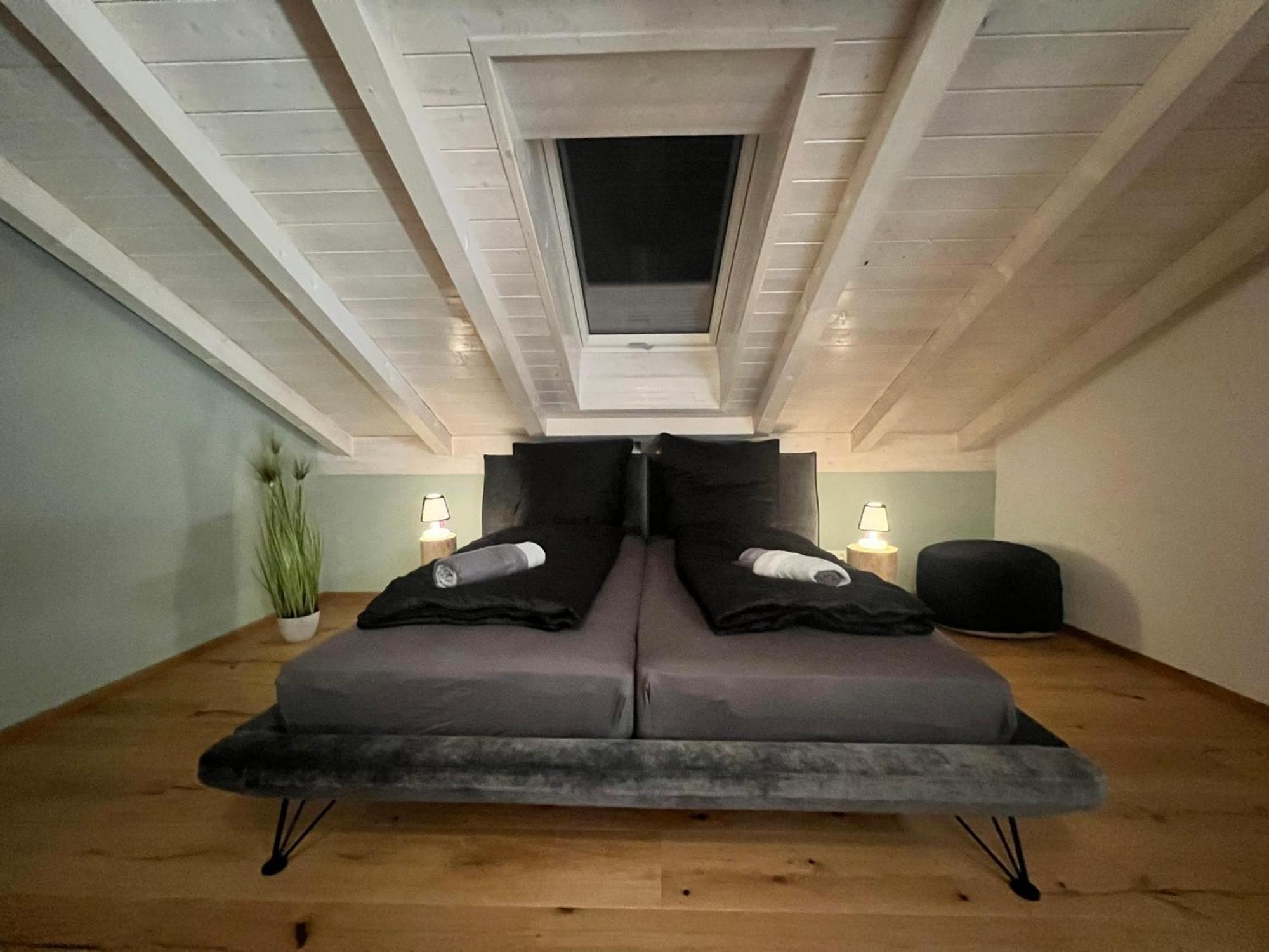 Stay Nice Apartments Dorfen Naehe Muenchen Jacuzzi Grillkota 75 Zoll Tv Exteriör bild