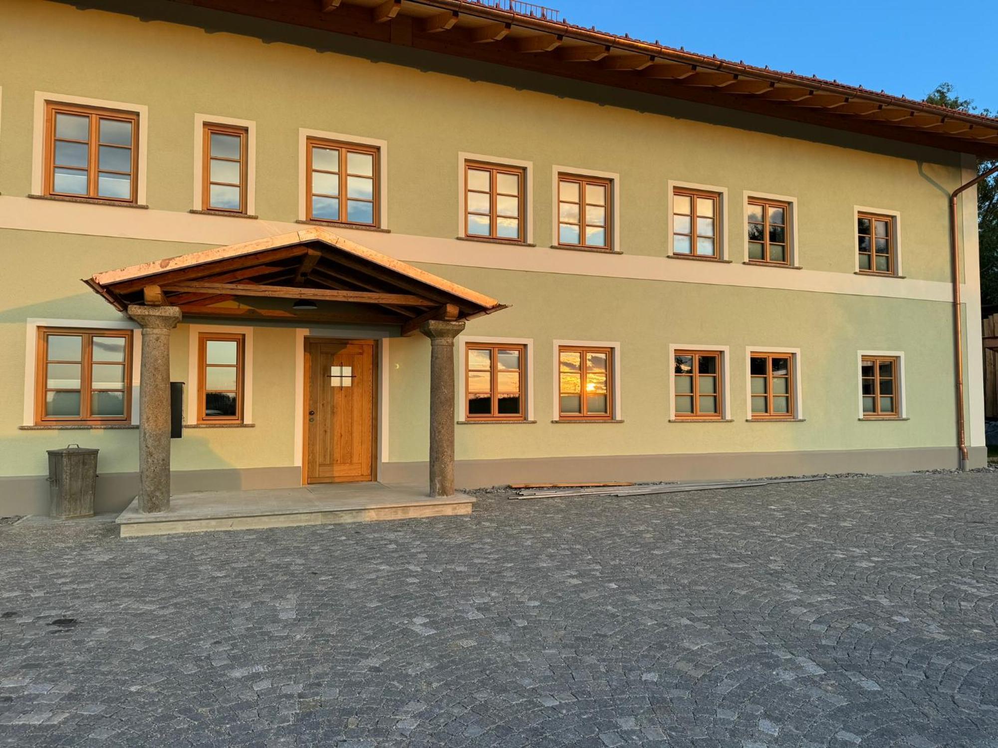 Stay Nice Apartments Dorfen Naehe Muenchen Jacuzzi Grillkota 75 Zoll Tv Exteriör bild